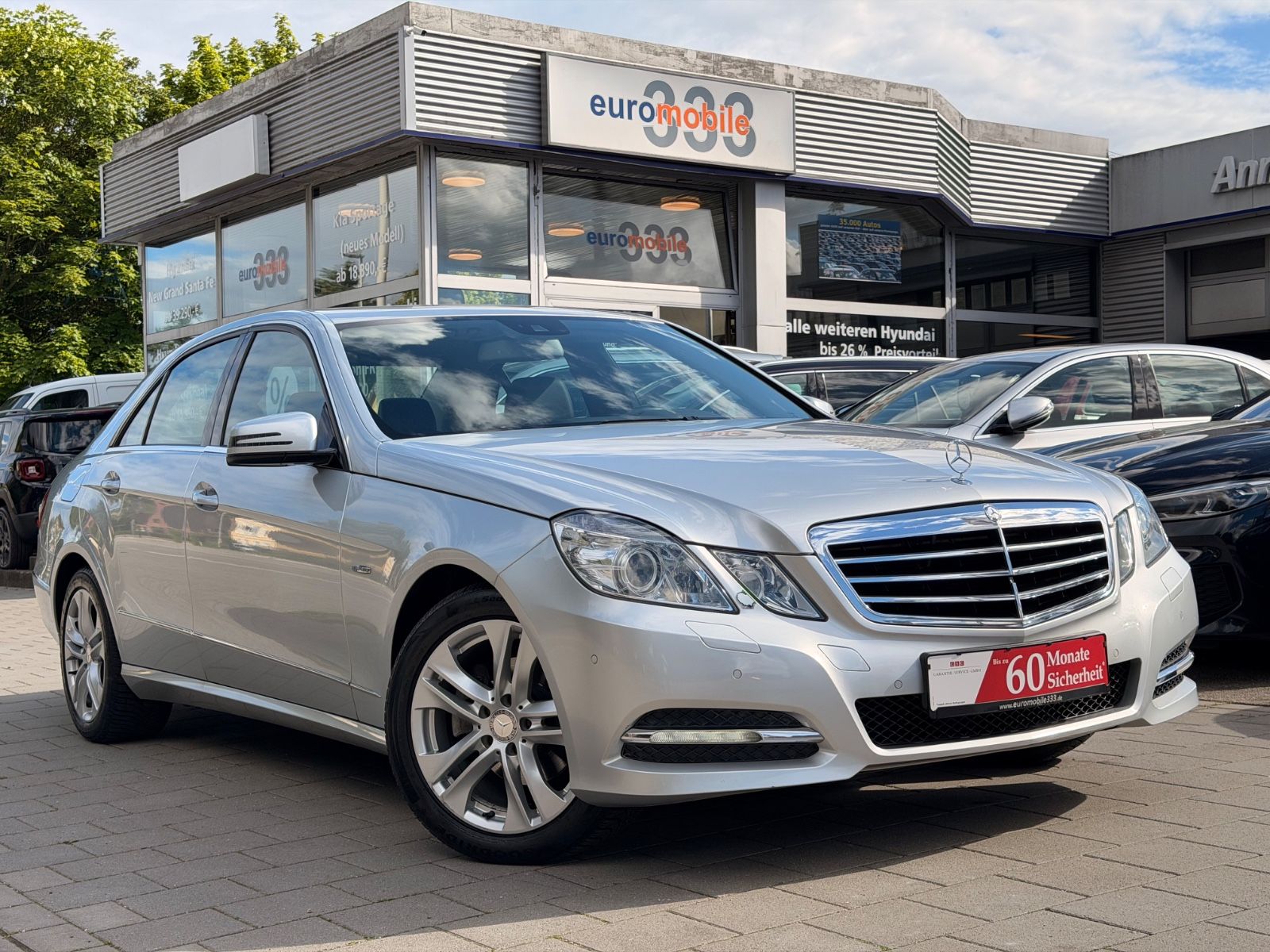 E 220 *Xenon*Klimatr.*Sitzhz*PDC*Navi*S.W*ALU*